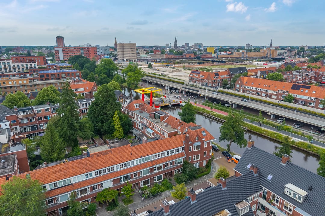 Photo 7 of Van der Waalsstraat 1-B