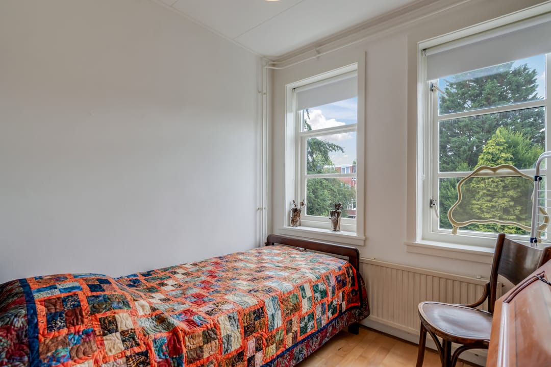 Photo 38 of Van der Waalsstraat 1-B