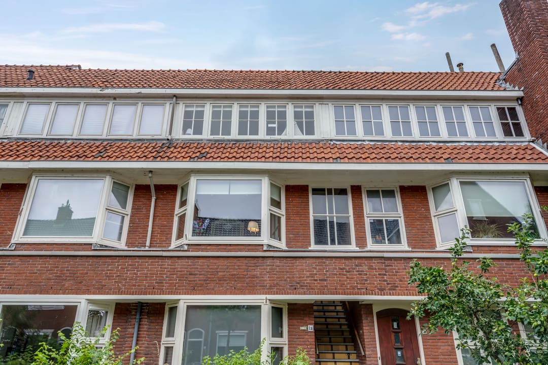 Photo 13 of Van der Waalsstraat 1-B