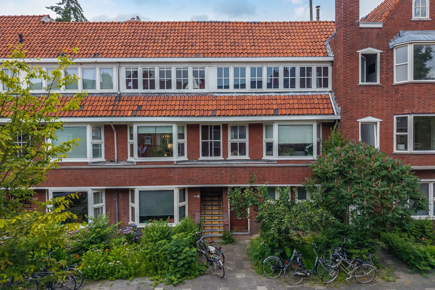 Photo 10 of Van der Waalsstraat 1-B
