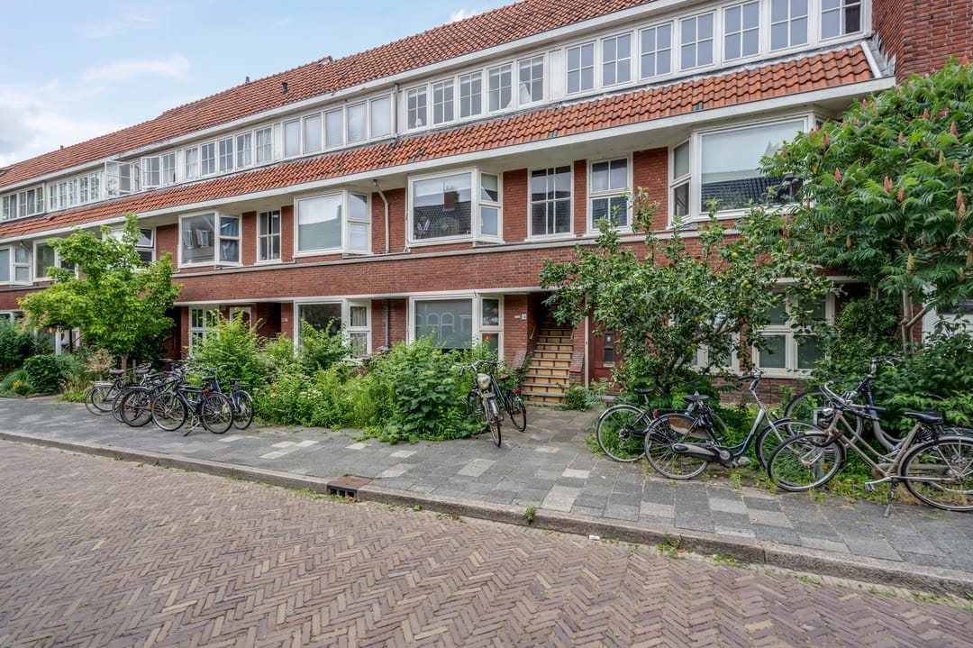 Photo 11 of Van der Waalsstraat 1-B