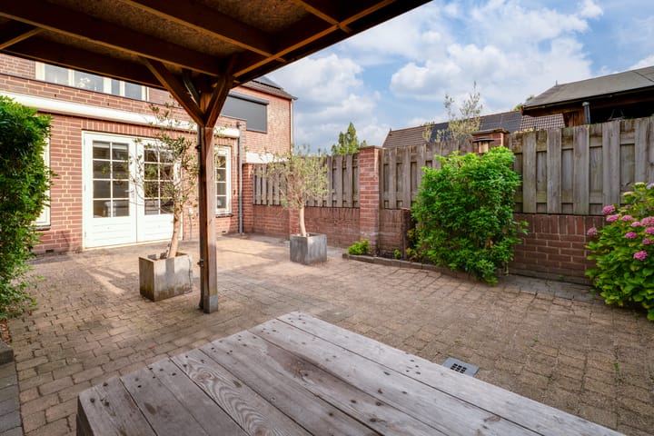 Tussenwoning te koop: Kronenland 1231, Wijchen