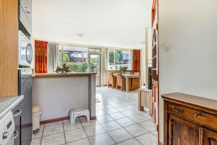 Tussenwoning te koop: Saksenrade 10, Nieuwerkerk Aan Den Ijssel