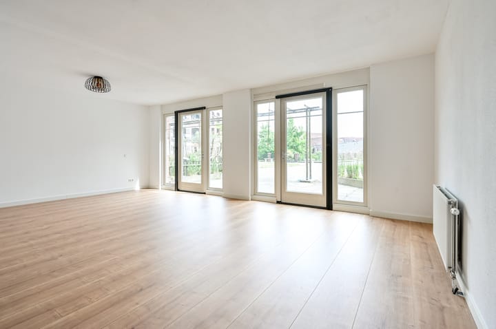 Appartement te huur: Lelybaan 48, Lelystad