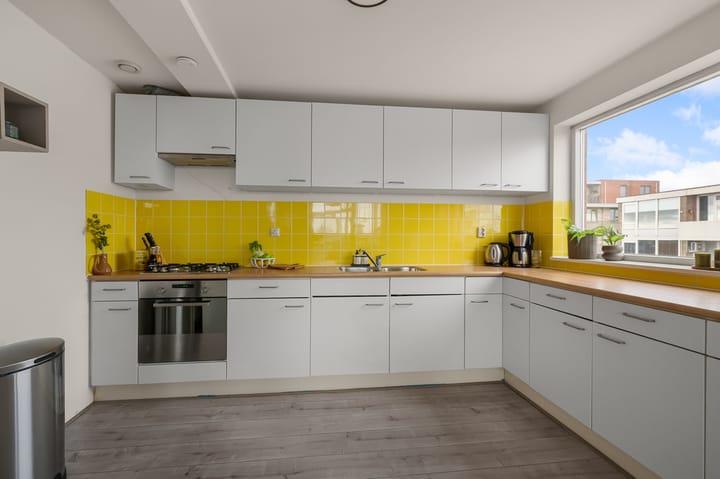 Appartement te koop: Eikenstraat 59, Beverwijk