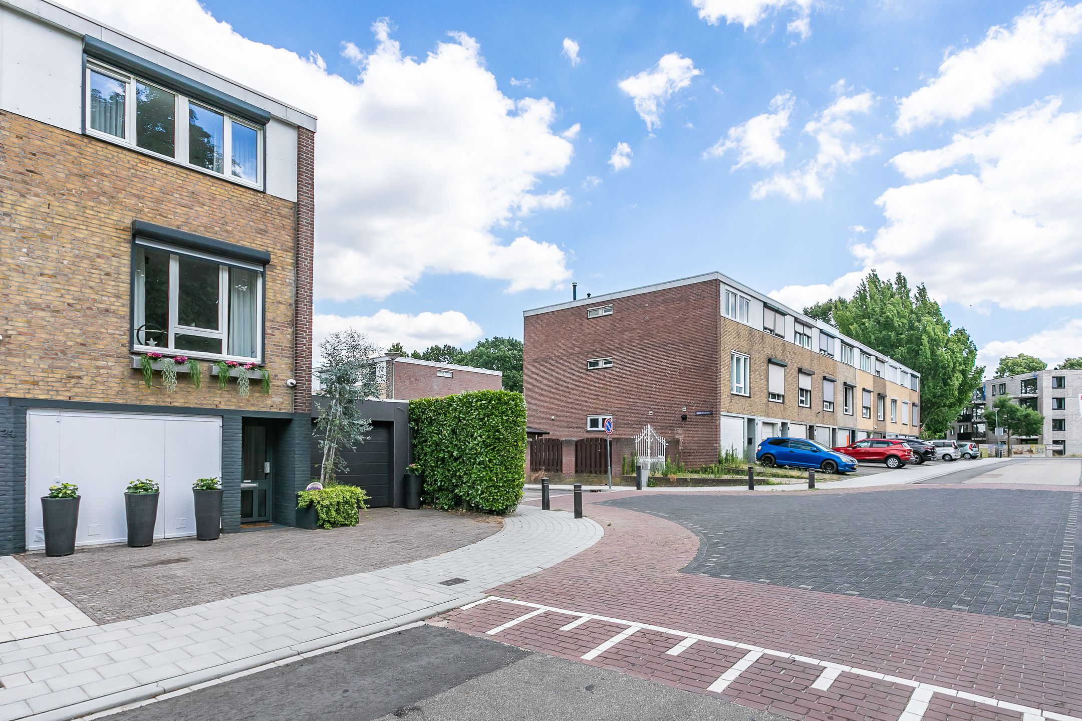 Foto 42 van De Gasperistraat 22