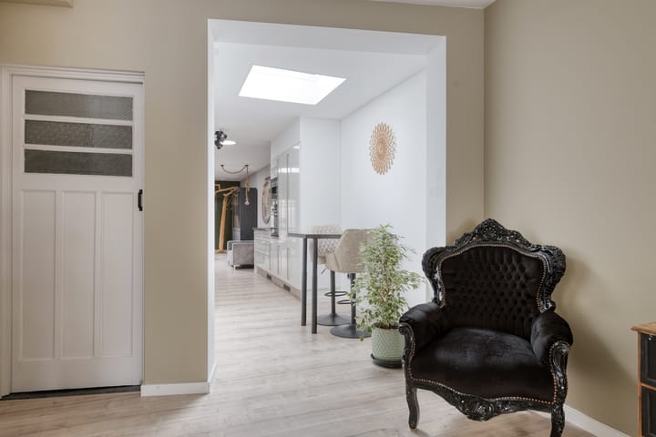 Twee-onder-één-kap te koop: Woenselsestraat 339, Eindhoven