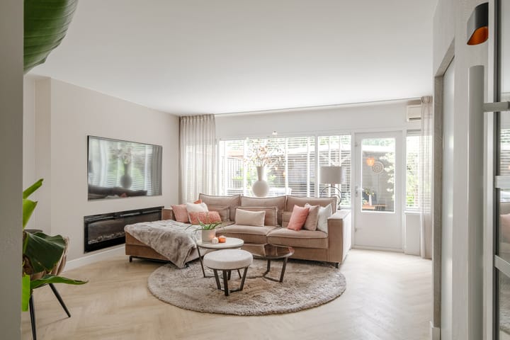Tussenwoning te koop: Gentiaanhof 7, Losser
