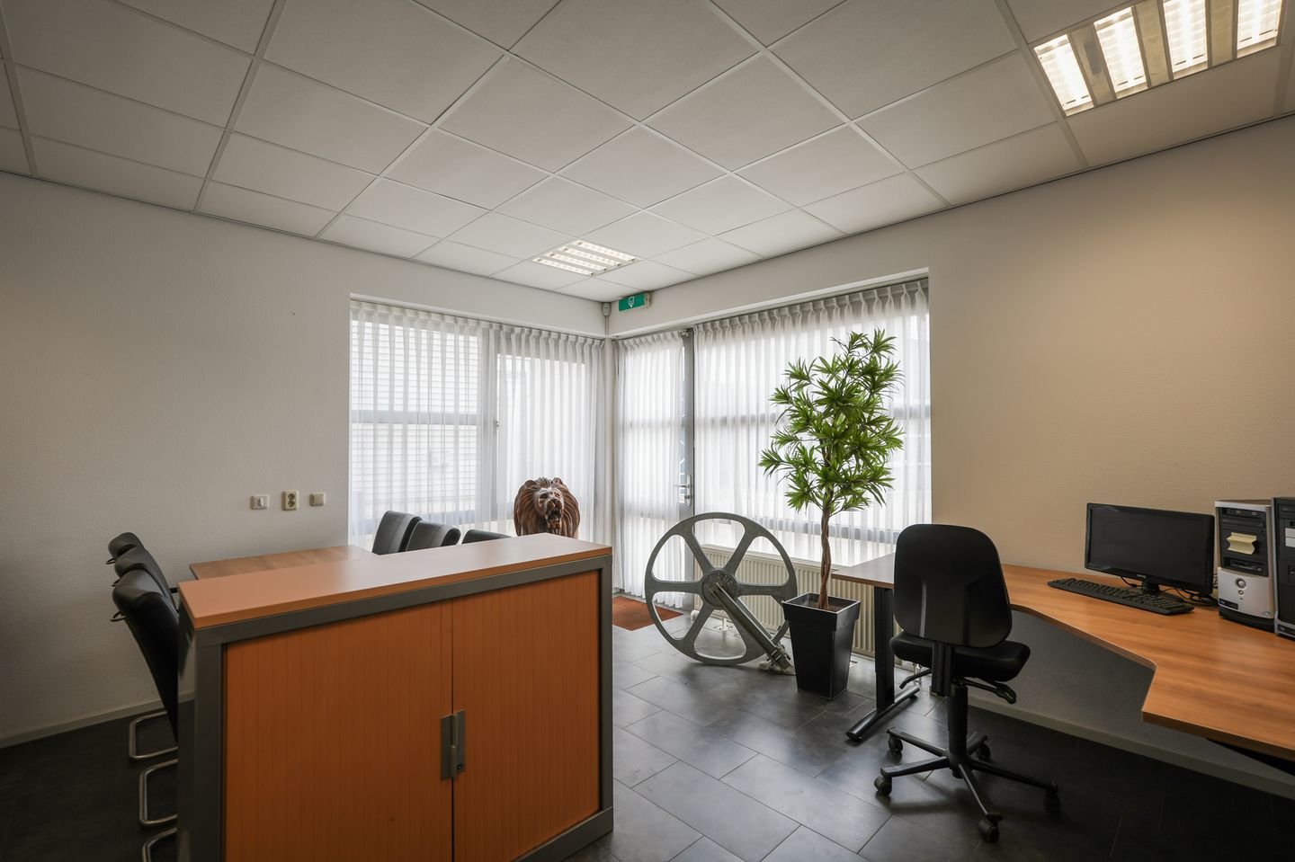 View photo 3 of Van Elderenlaan 18