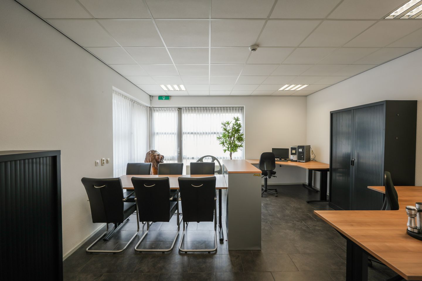 View photo 4 of Van Elderenlaan 18