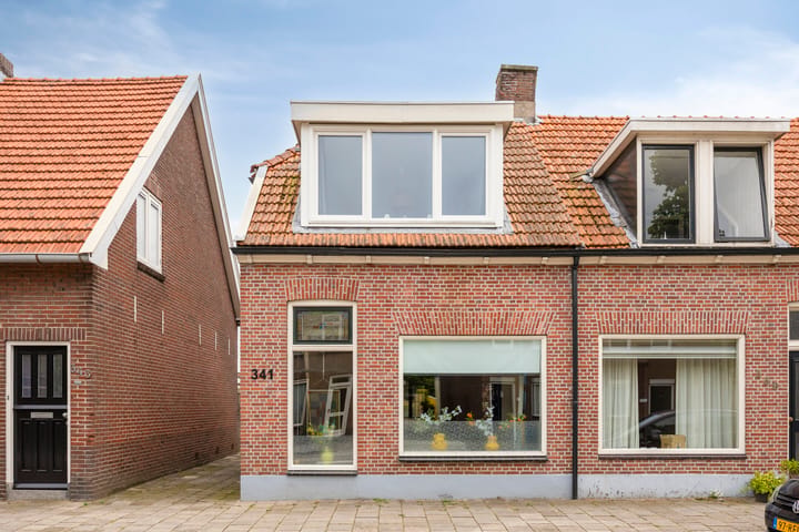 Hoekwoning te koop: Ootmarsumsestraat 341, Almelo