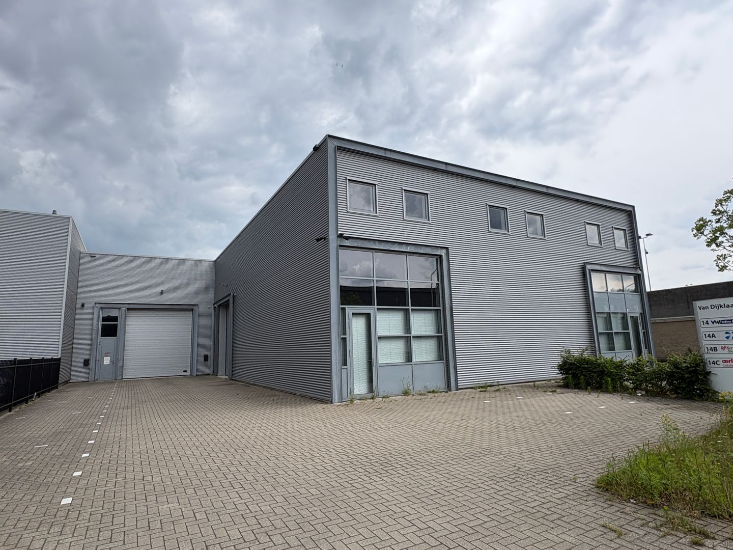 View photo 1 of Van Dijklaan 14