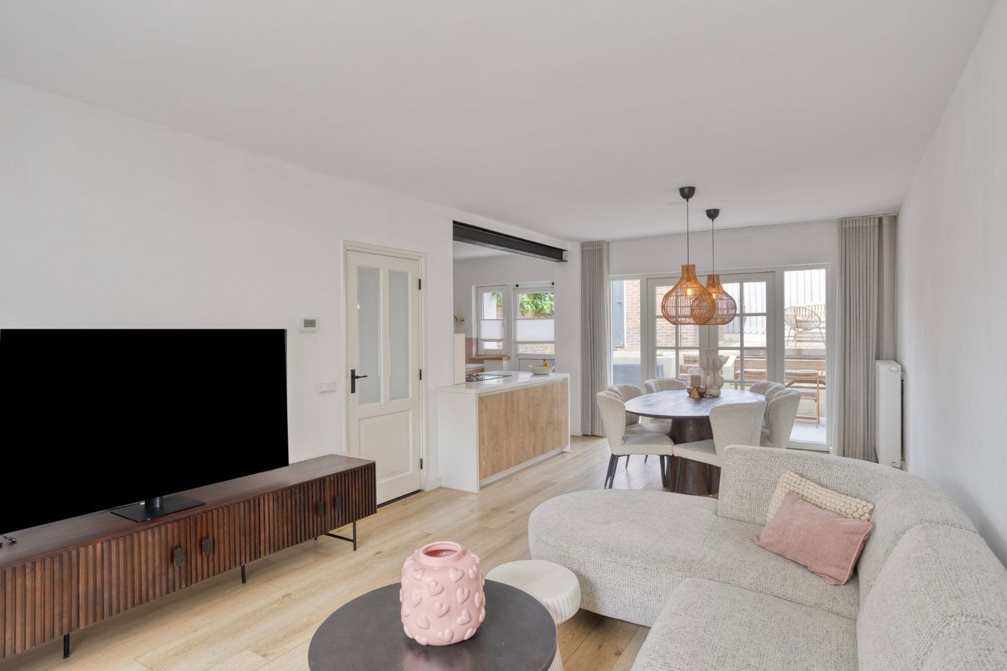 Foto 4 van Van Alphenstraat 4