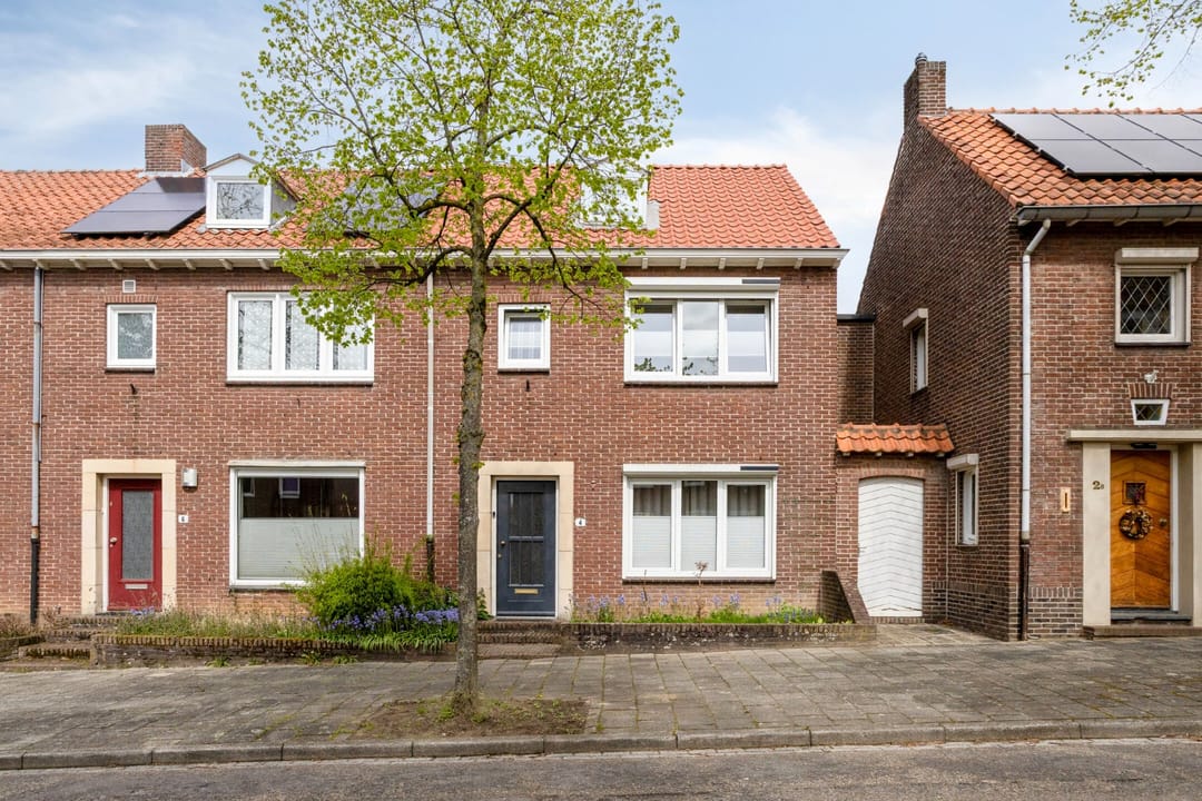 Foto 1 van Van Alphenstraat 4