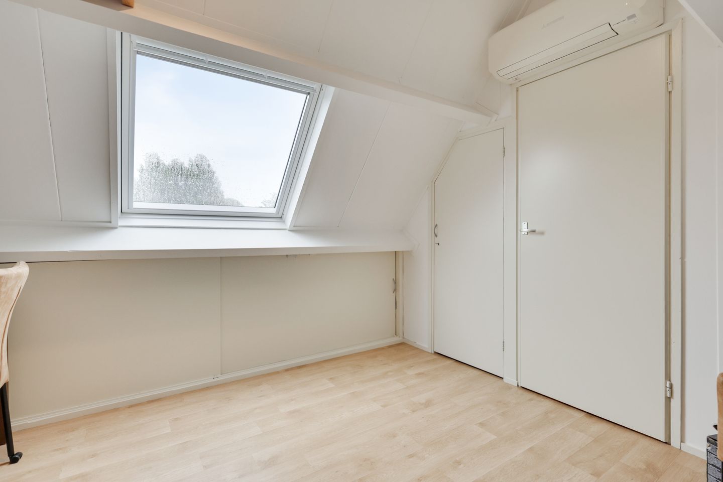 Photo 25 of Colenbranderstraat 195