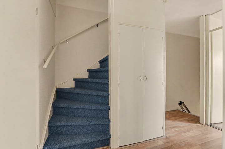 Tussenwoning te koop: Zwanebloem 14, Reeuwijk