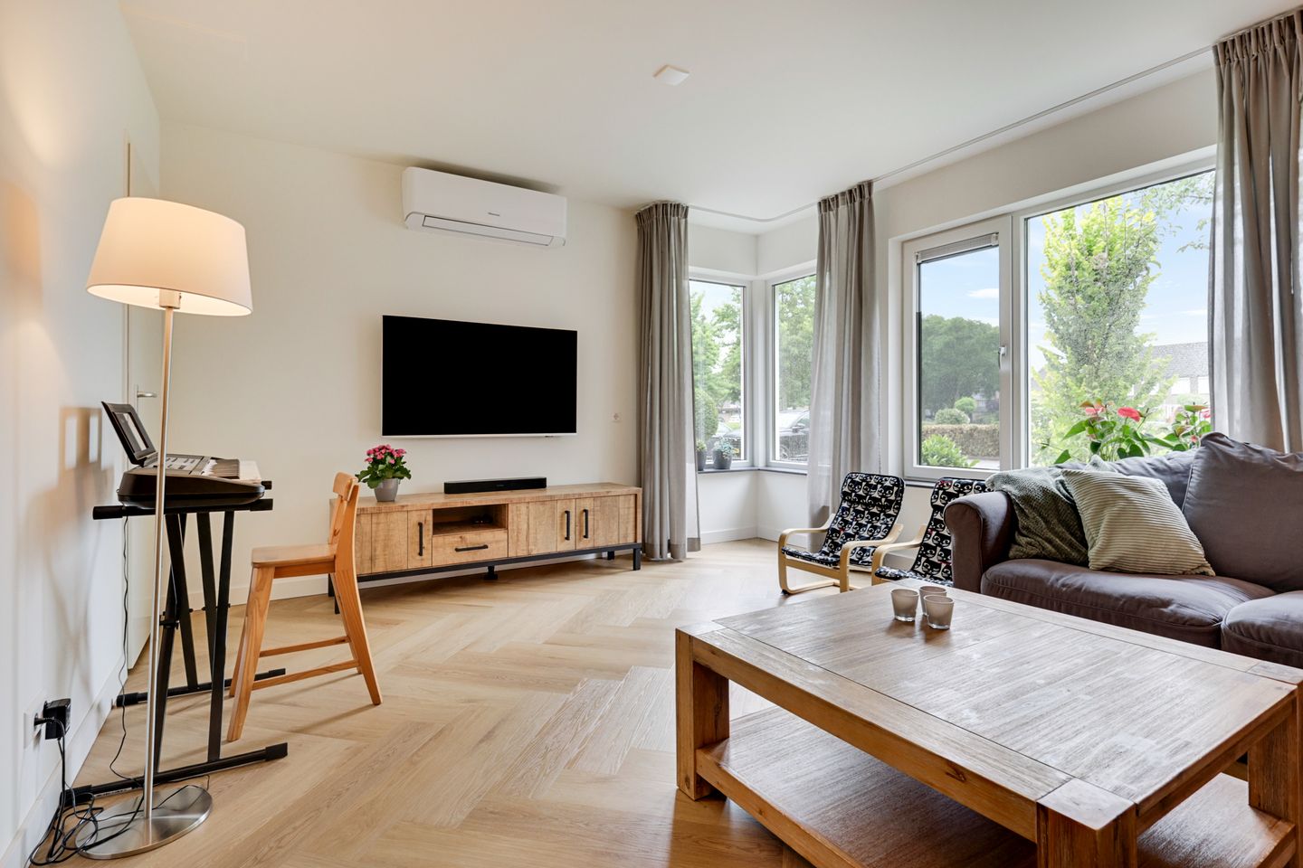 Photo 10 of Colenbranderstraat 195