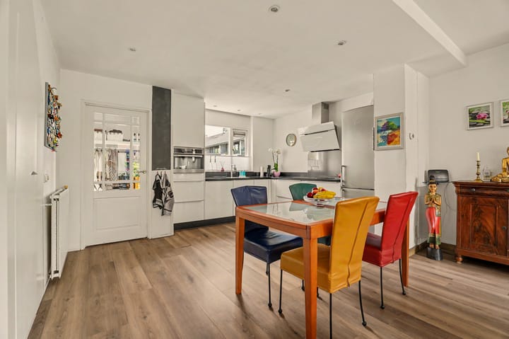 Tussenwoning te koop: Zwanebloem 14, Reeuwijk