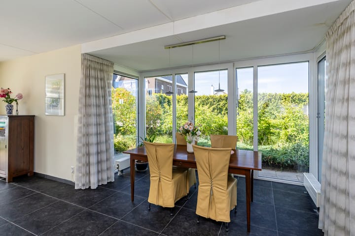 Hoekwoning te koop: Kristiansandstraat 2, 'S-Gravenhage
