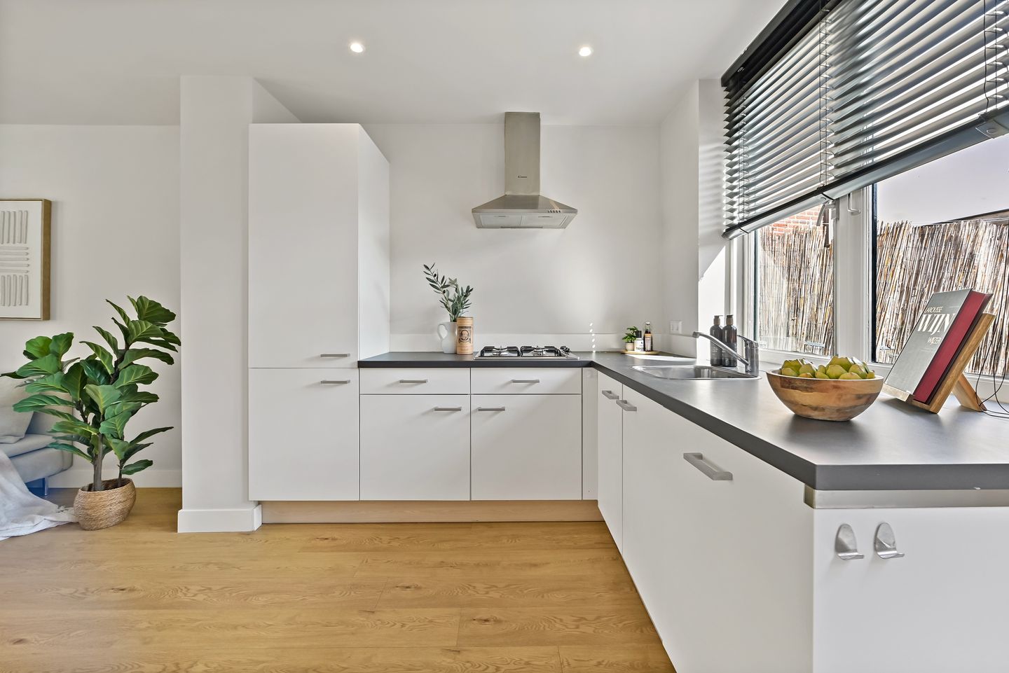 Photo 10 of Boekhorststraat 52-A