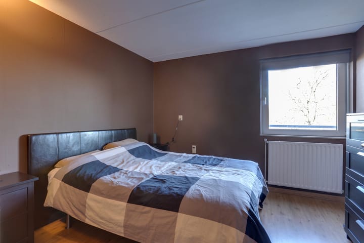 Appartement te koop: Naardingerland 4, Huizen