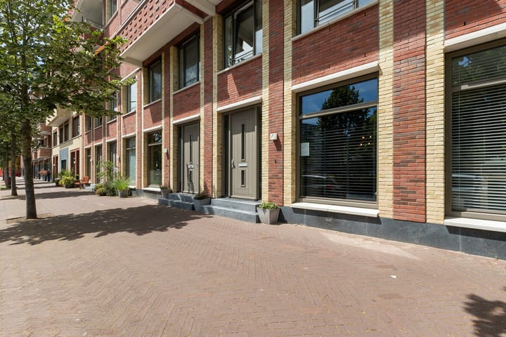 Photo 2 of Maria Montessorilaan 1-F
