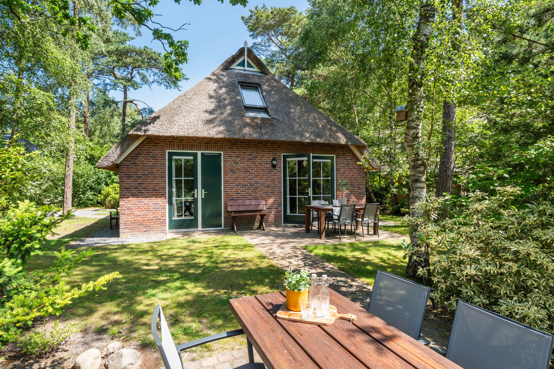 3-bedroom freehold villa in Hooghalen — photo 1 of 5