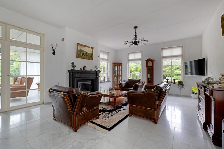 Vrijstaande woning te koop: Stationsweg 10B, Visvliet