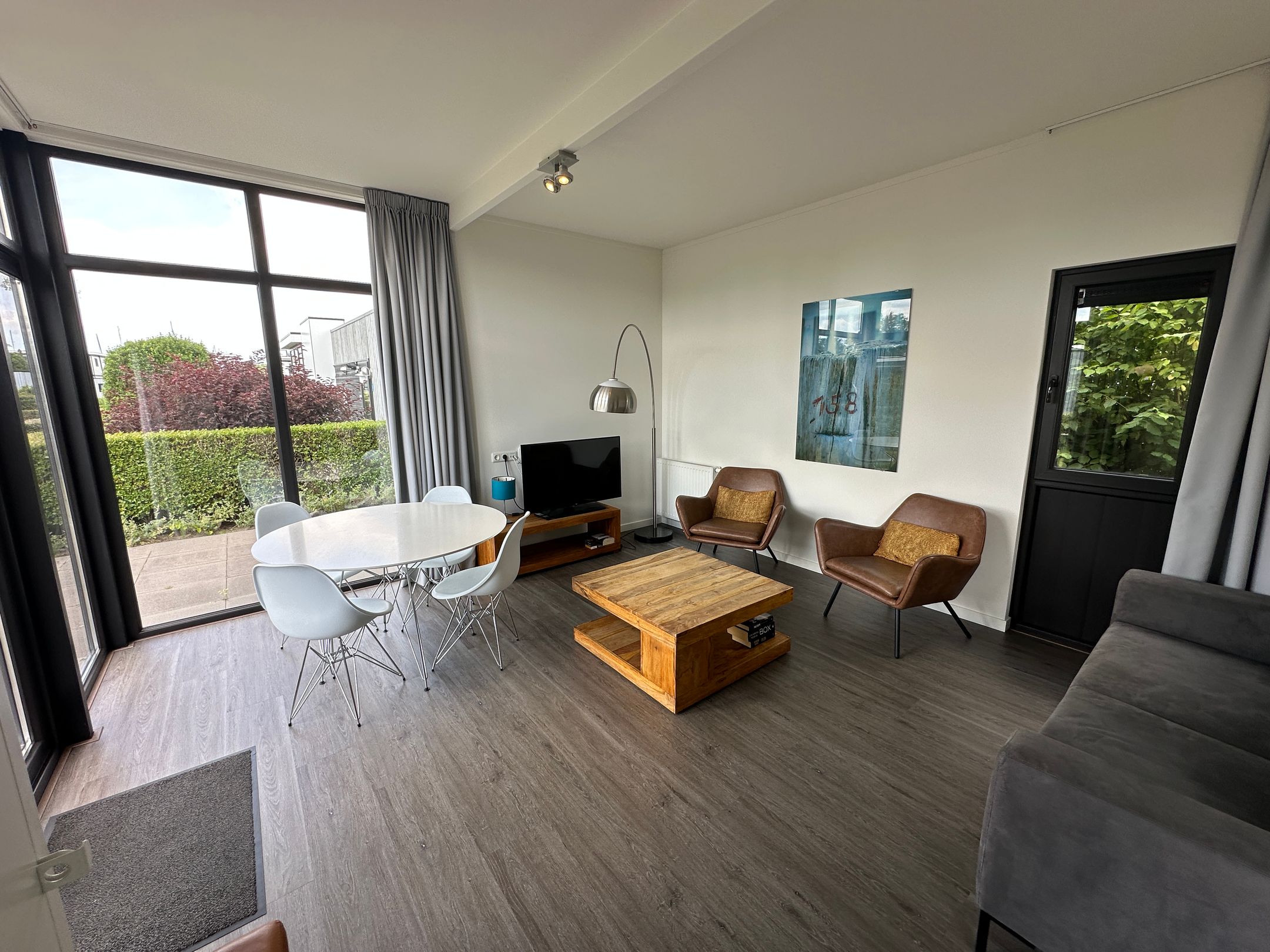 2-bedroom freehold villa in Nijkerk — photo 2 of 5