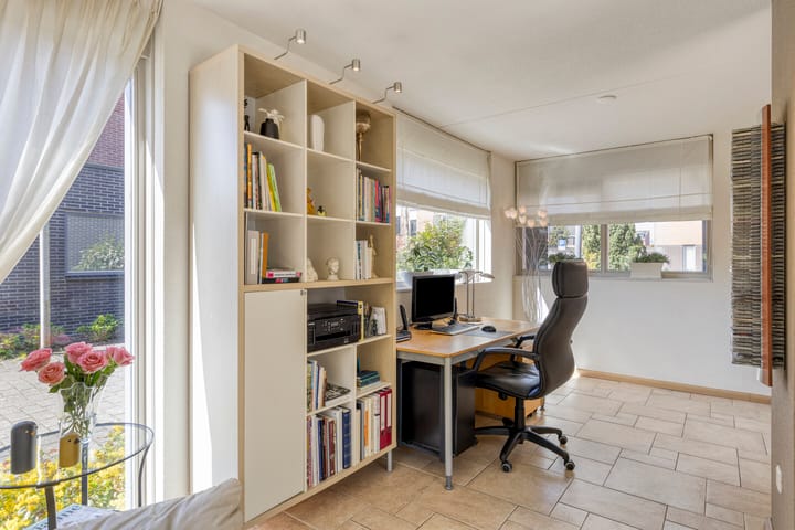 Hoekwoning te koop: Limbostraat 33, Purmerend