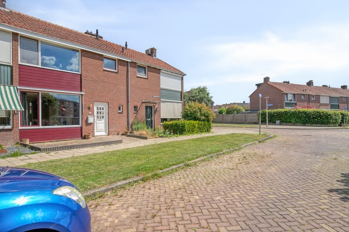 Tussenwoning te koop: Curaçaostraat 4, Hengelo