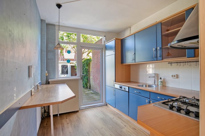 Tussenwoning te koop: Curaçaostraat 4, Hengelo