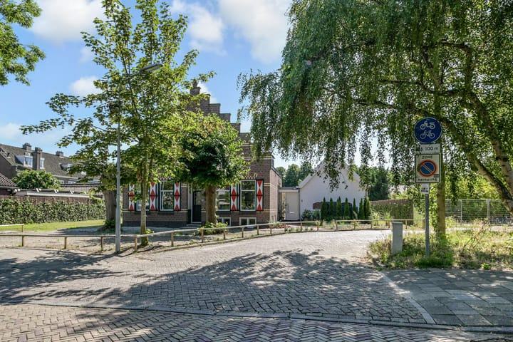 Foto 2 van van Ruysdaellaan 1
