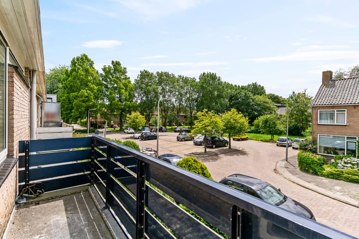 Tussenwoning te koop: Ter Braaklaan 17, Uithoorn