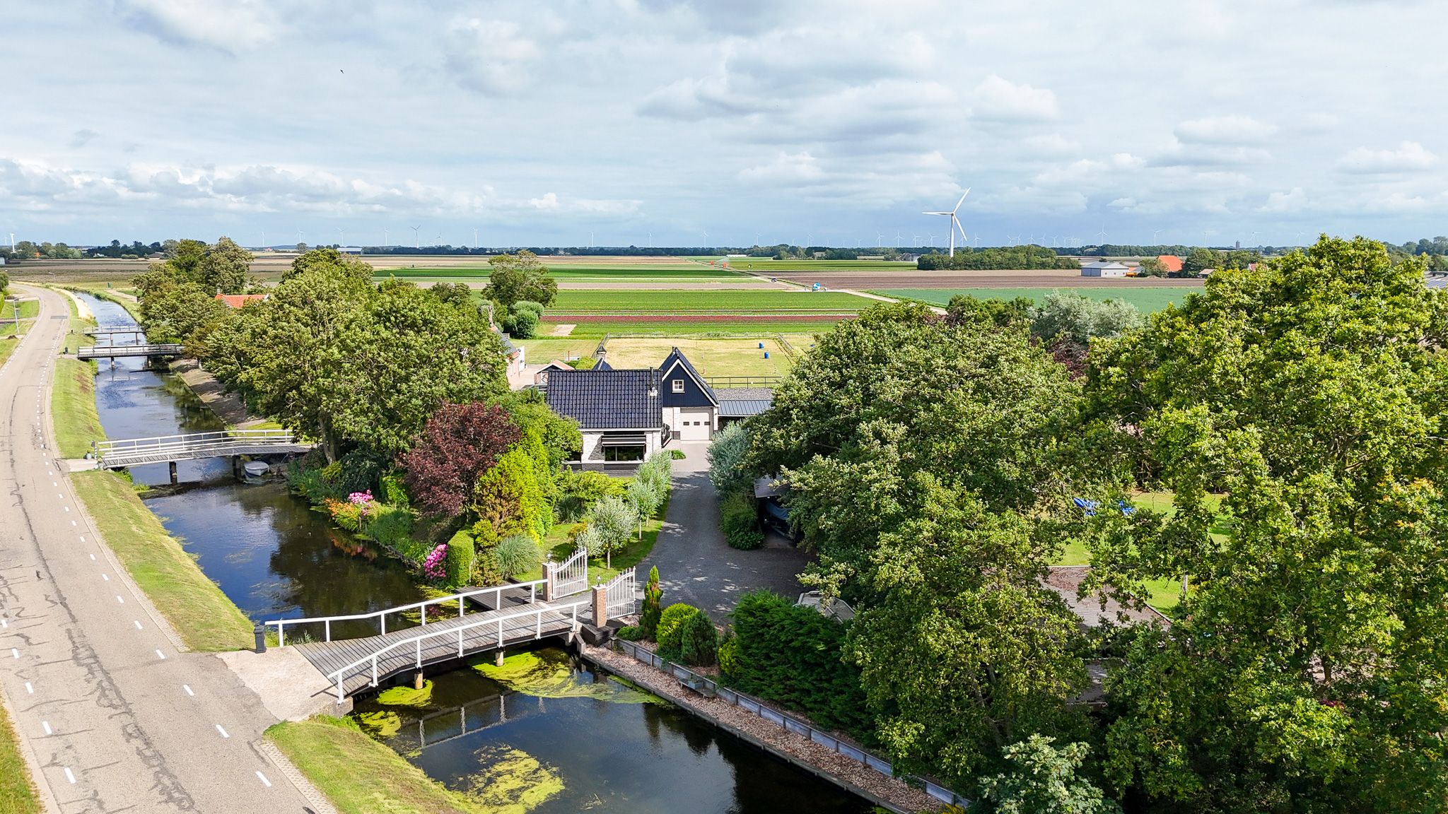 Middenweg 24 