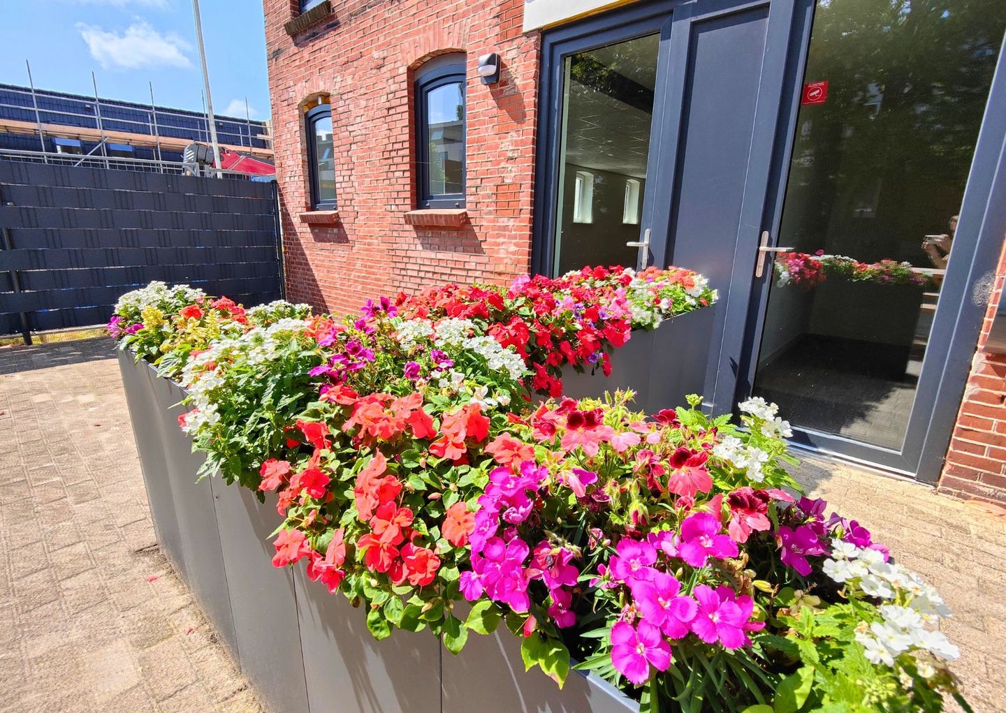 Bekijk foto 3 van Jullensstraat 4