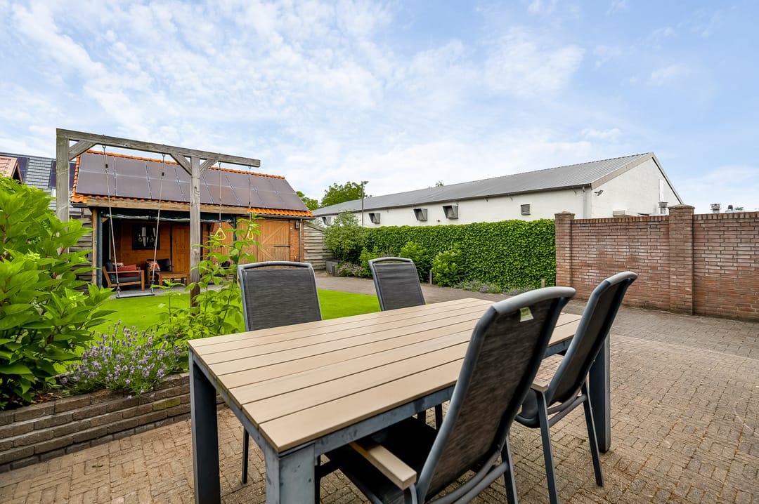 Photo 38 of Lochtstraat 35