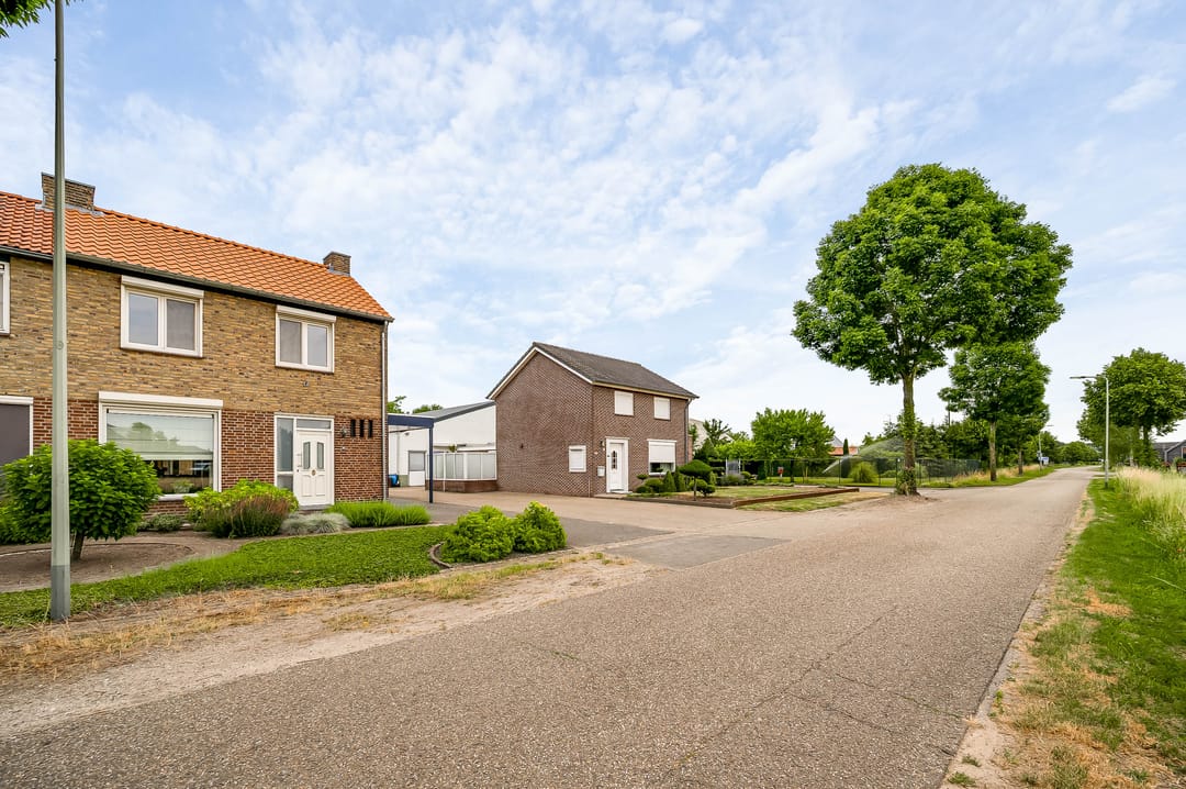 Photo 8 of Lochtstraat 35
