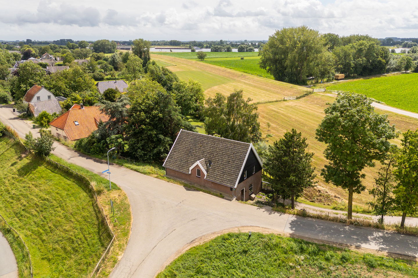 Foto 1 van Waaldijk 10