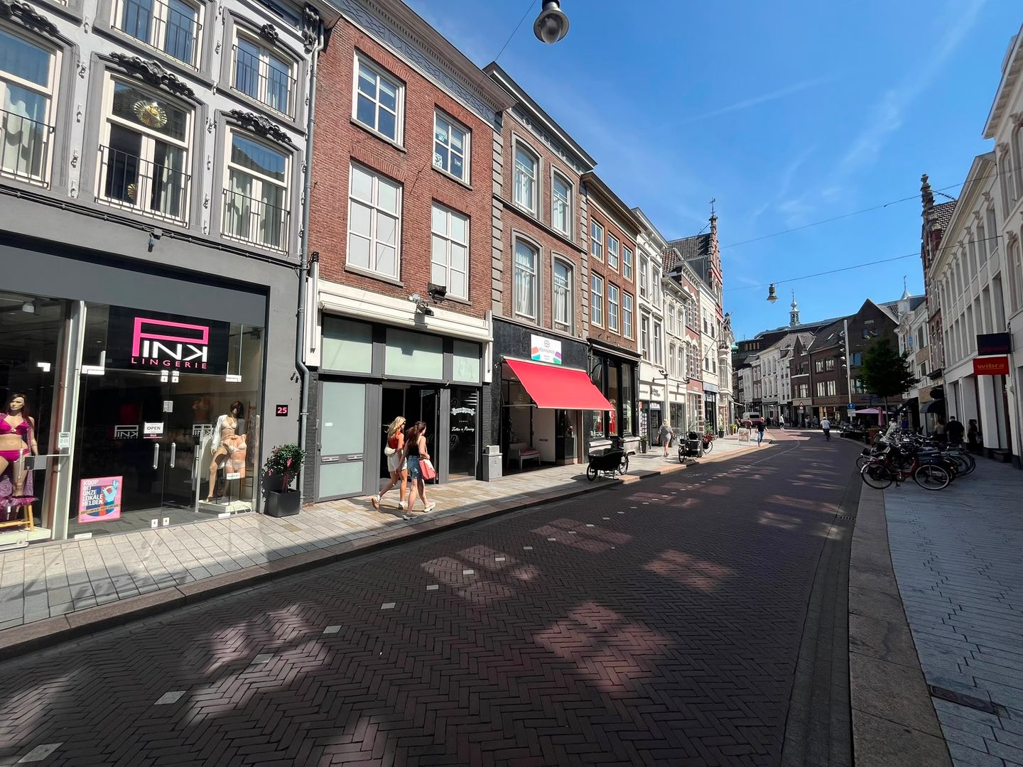 View photo 2 of Vughterstraat 23