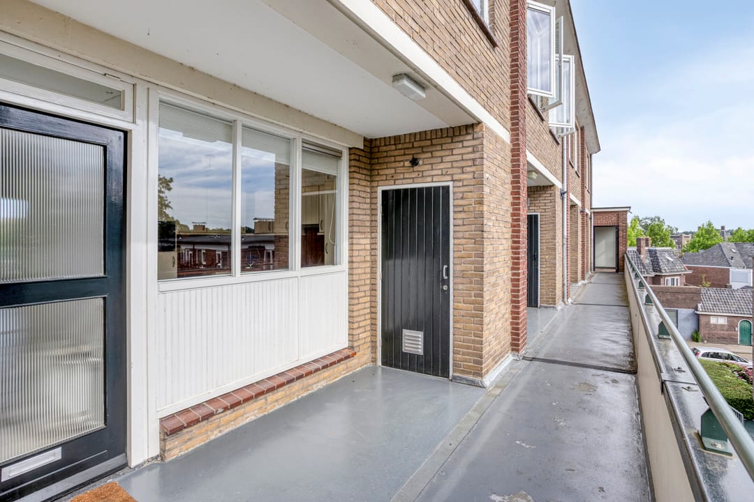 Photo 8 of Oldenzaalsestraat 240