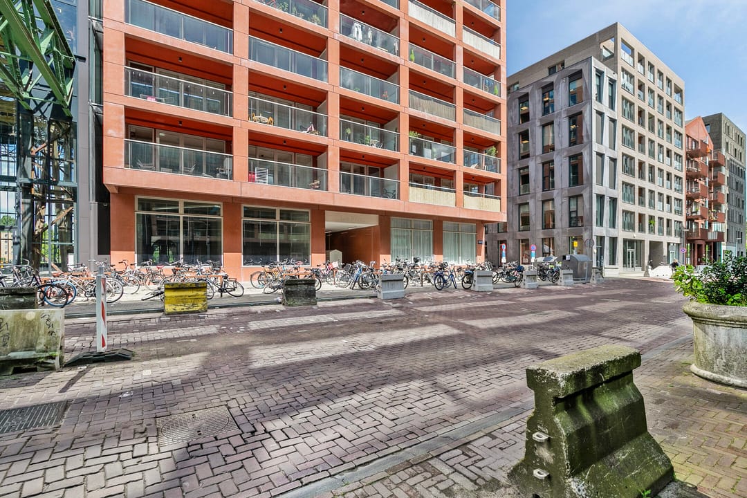 Foto 1 van Oostenburgermiddenstraat 395