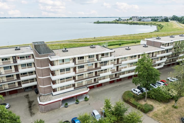 Photo 2 of Zeegat 118