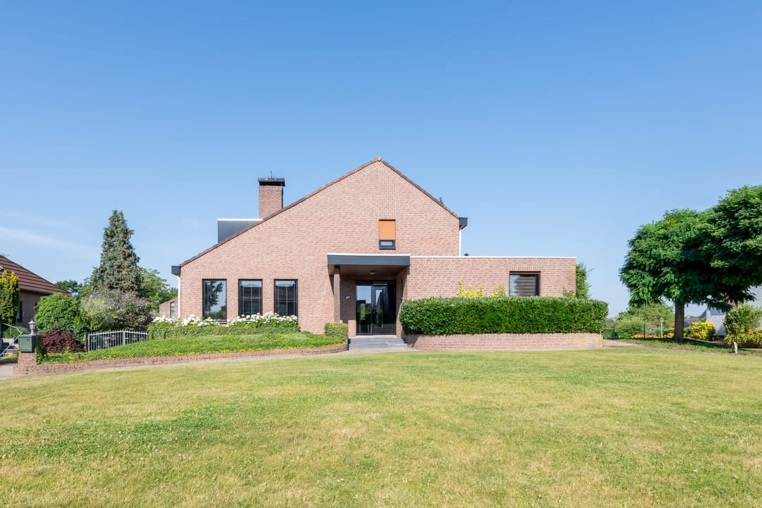 Photo 1 of Maasbrachterweg 83