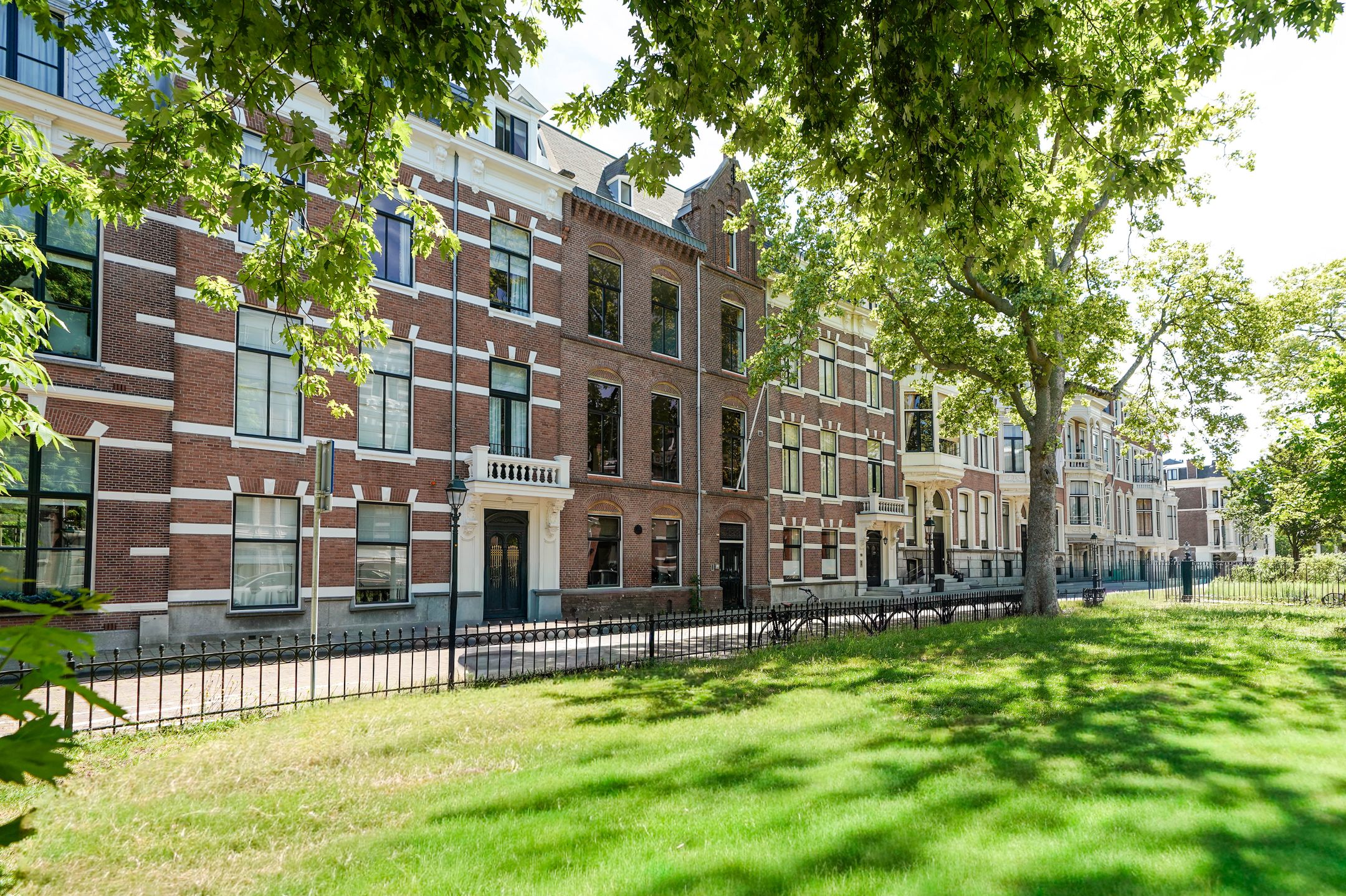 Photo 9 of Surinamestraat 21