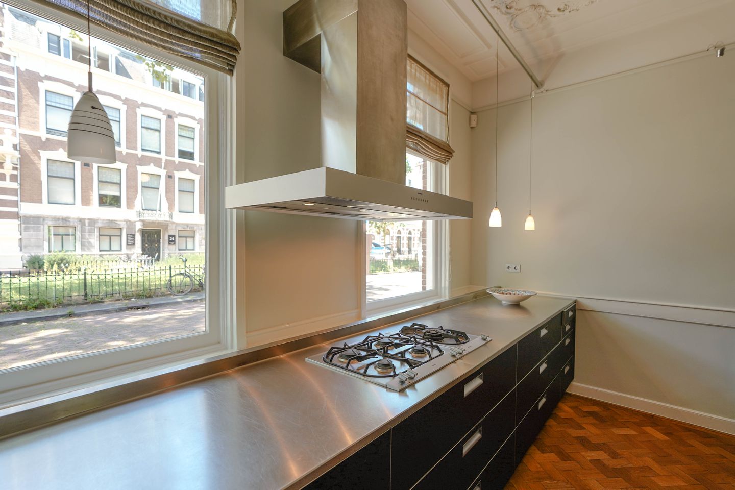 Photo 19 of Surinamestraat 21