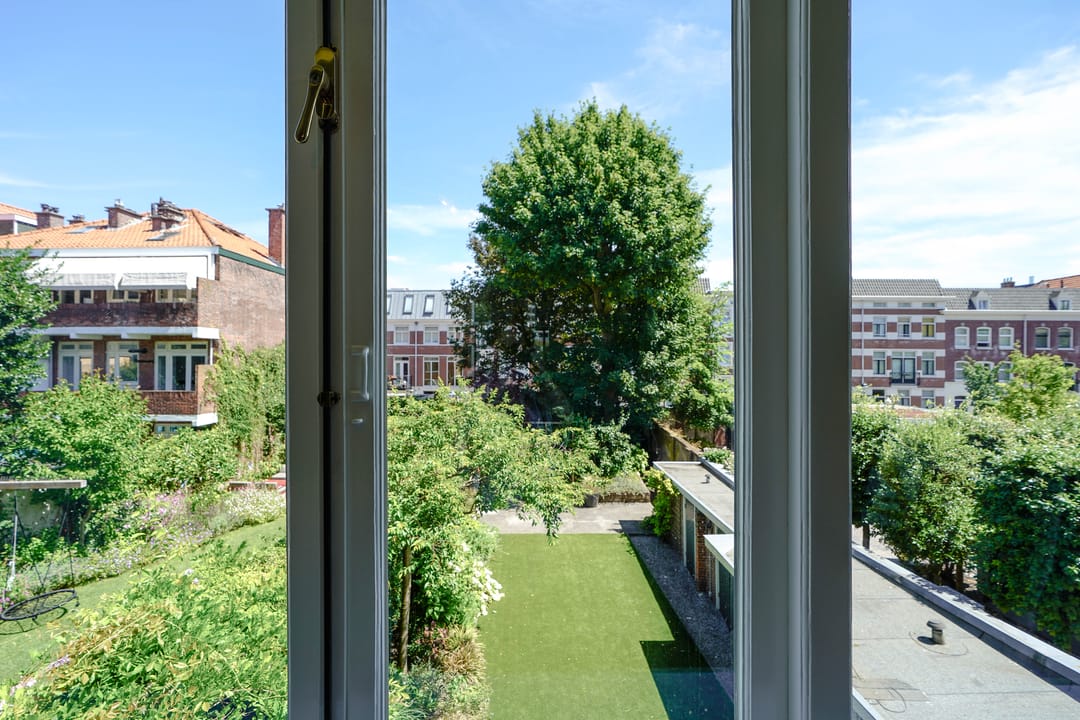 Photo 62 of Surinamestraat 21