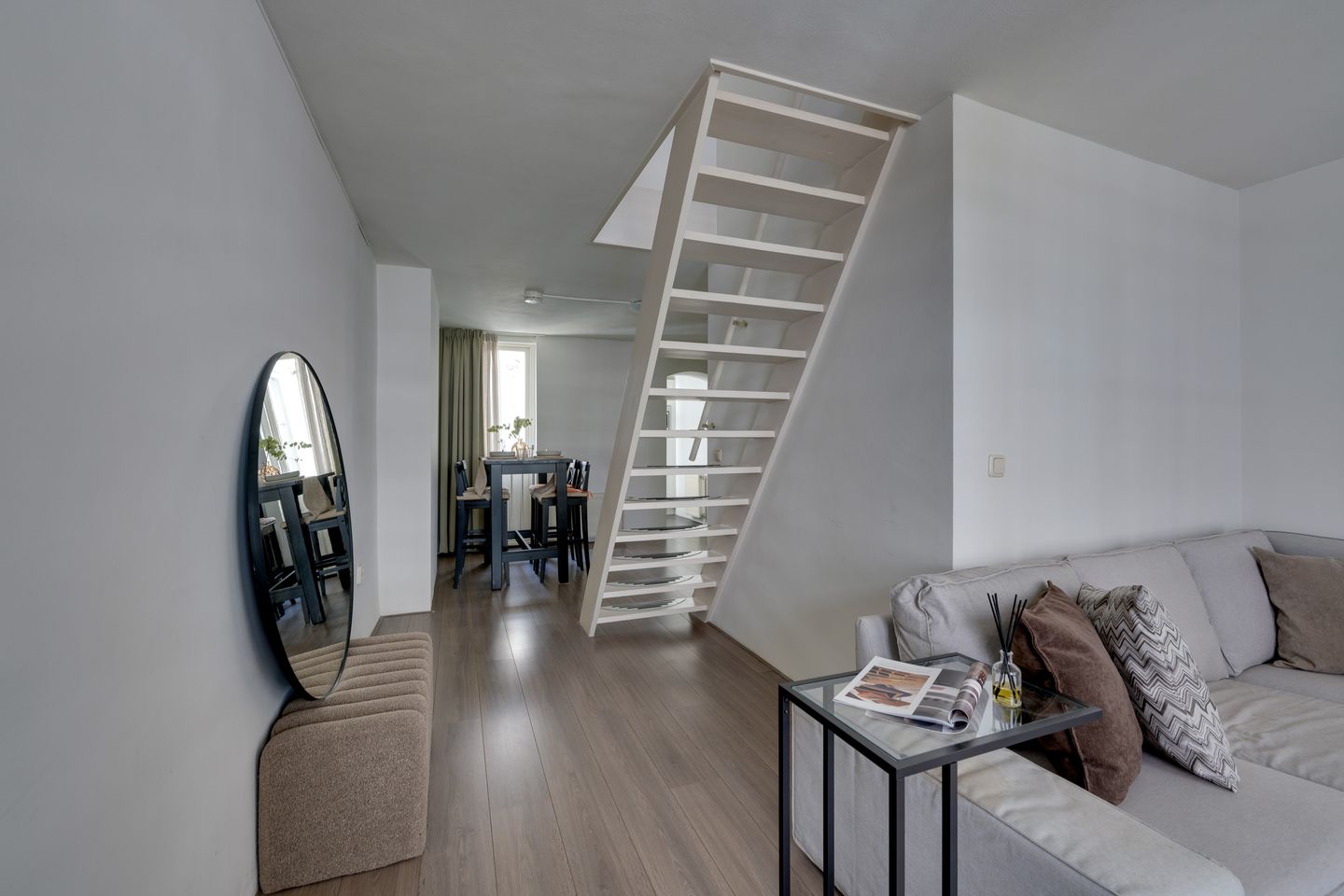 Photo 10 of Fokke Simonszstraat 16-1