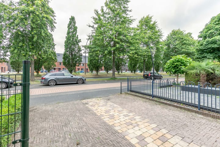Foto 3 van Bergenboulevard 126