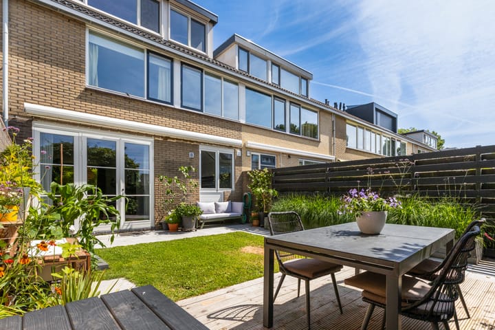 Photo 3 of Aquamarijnpad 30